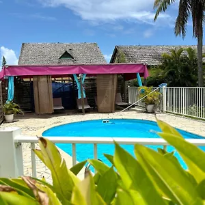 Hébergement de vacances Le Nid De Lorhila - Jacuzzi, Piscine,