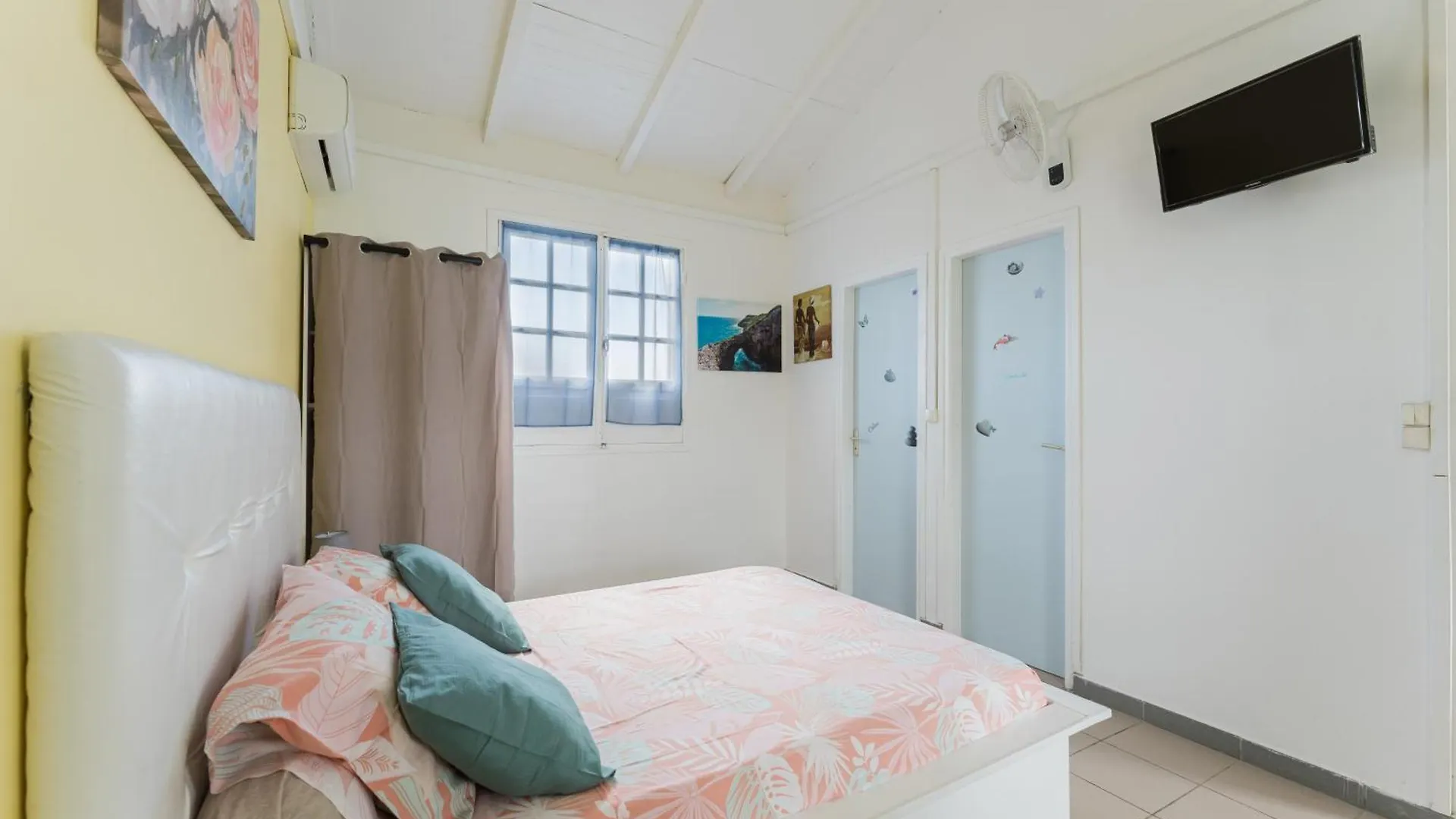 Holiday home Studio Les Colibris Sainte-Anne  Guadeloupe